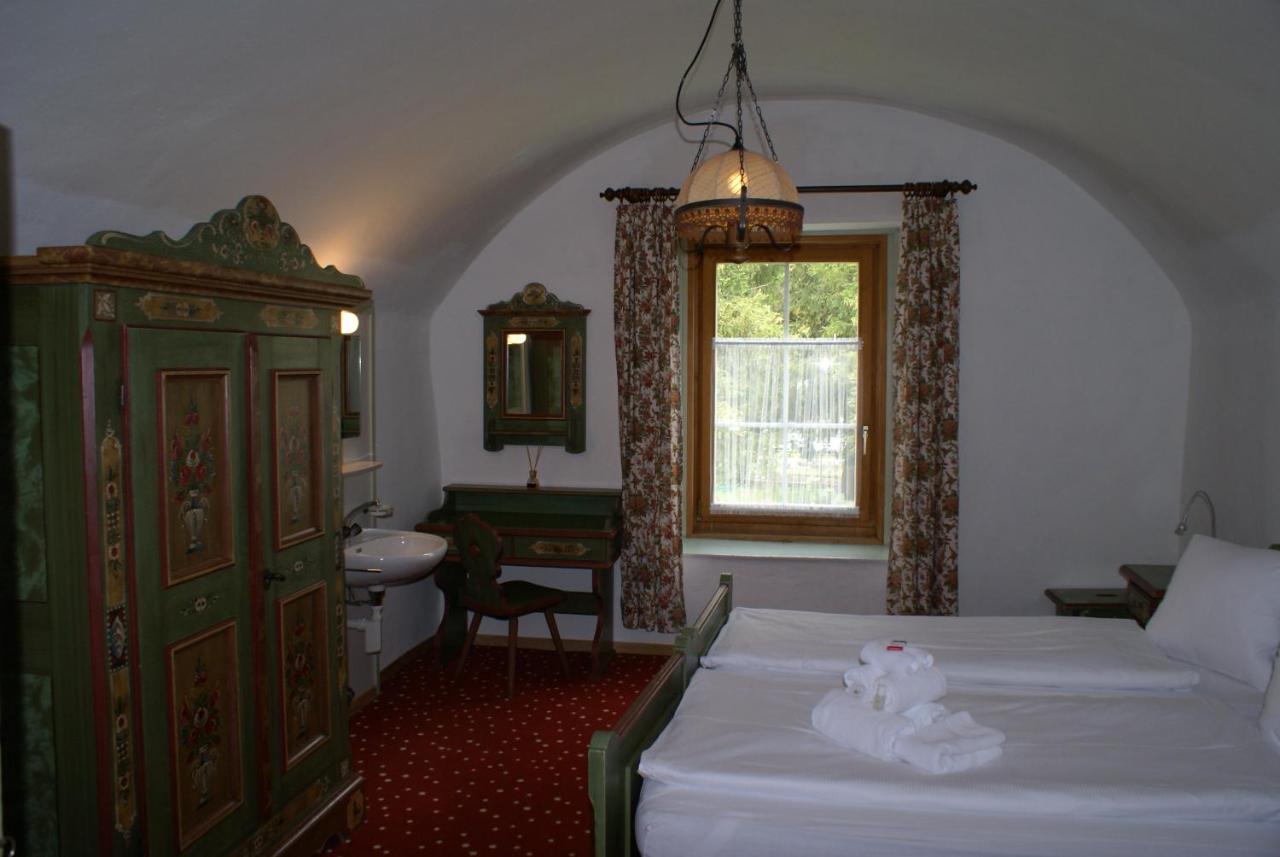 Historisches Hotel Piz Ela Бергюн Экстерьер фото