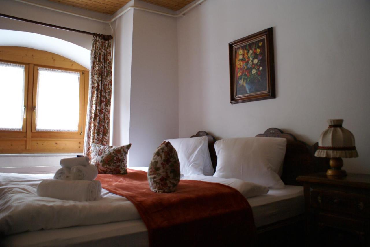 Historisches Hotel Piz Ela Бергюн Экстерьер фото